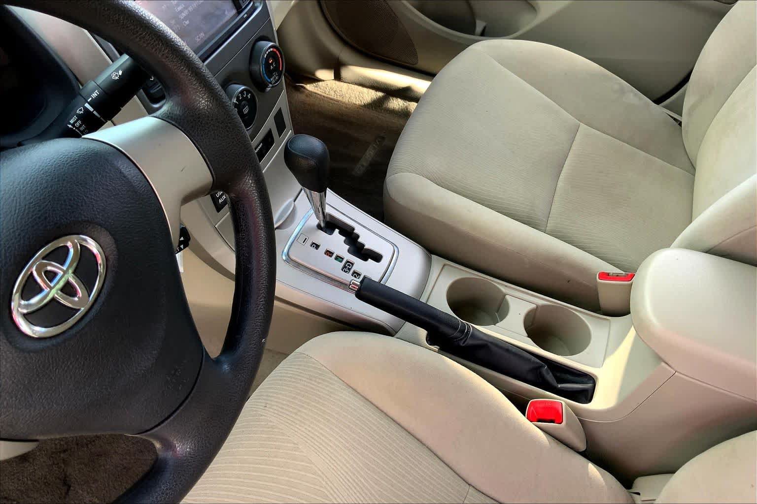 Used 2013 Toyota Corolla LE FWD image 16