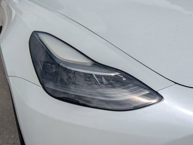 Used 2021 Tesla Model 3 Standard Range Plus image 10