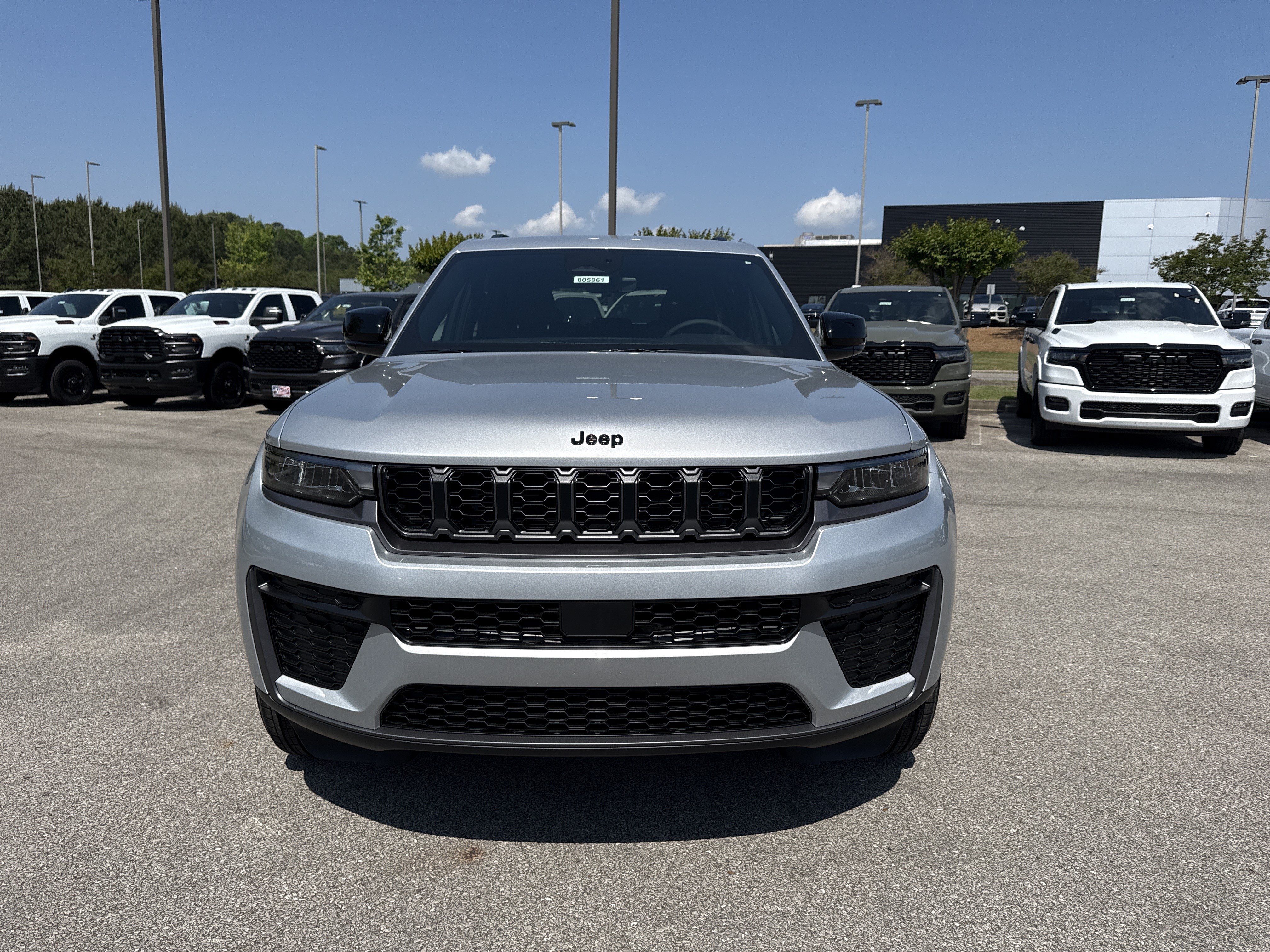 New 2026 Jeep Grand Cherokee Altitude RWD image 2