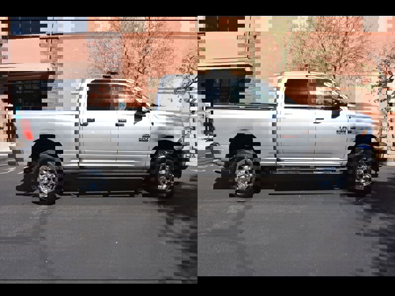 Used 2015 RAM 2500 SLT image 1