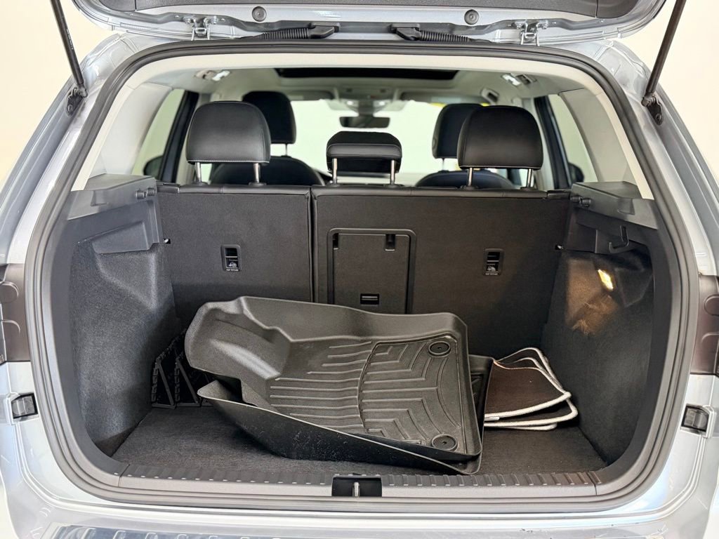 Used 2023 Volkswagen Taos SEL AWD/4WD image 6