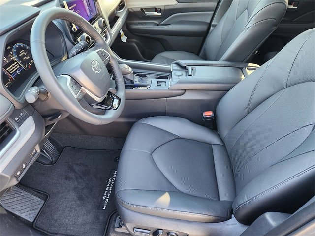 New 2026 Toyota Grand Highlander Limited image 8