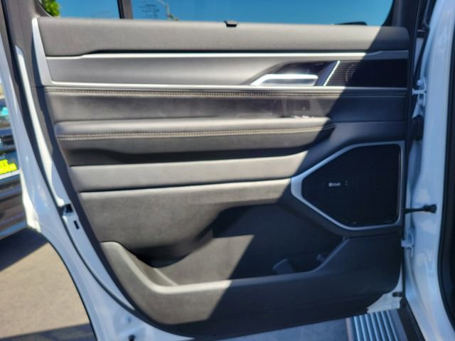 New 2026 Jeep Grand Wagoneer Limited image 13