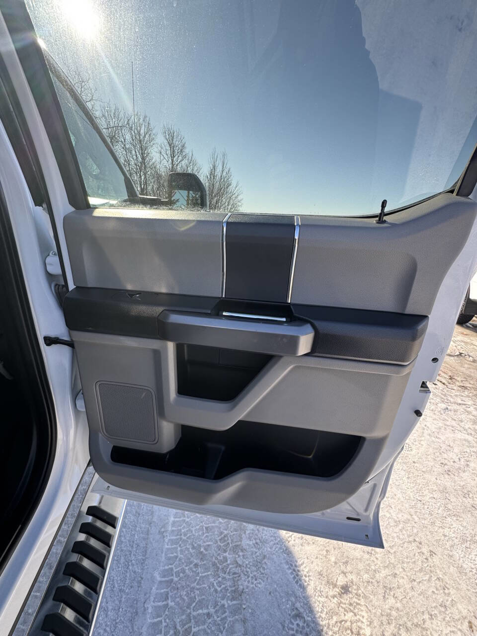 Used 2019 Ford F350 XLT w/ FX4 Off-Road Package image 57