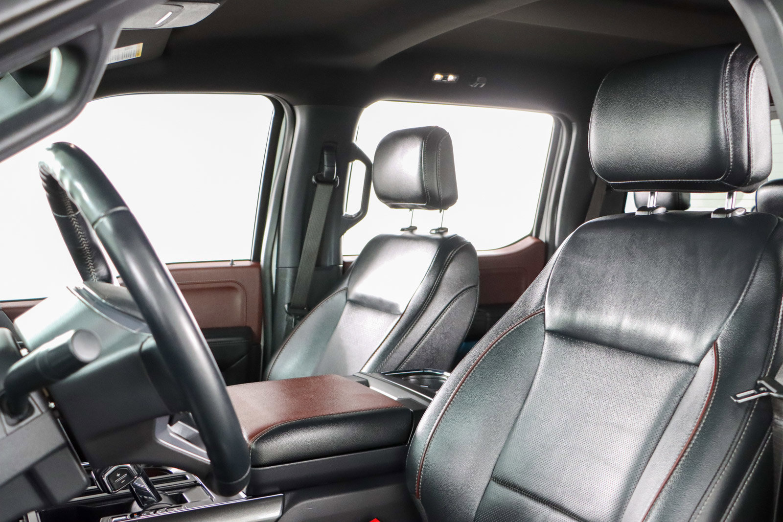 Used 2023 Ford F150 Lariat image 25