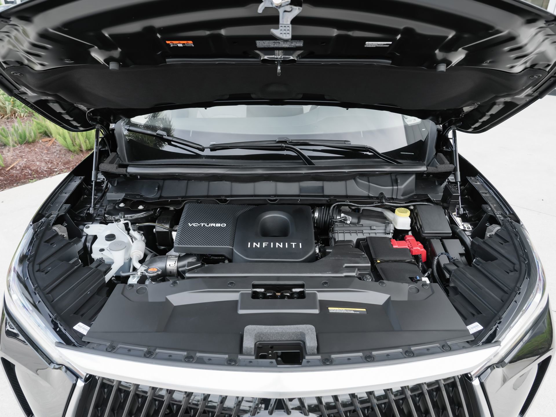 New 2027 INFINITI QX60 Luxe w/ Cargo Package FWD image 36
