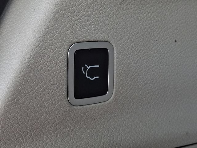 Used 2021 Chrysler Pacifica Touring-L FWD image 29