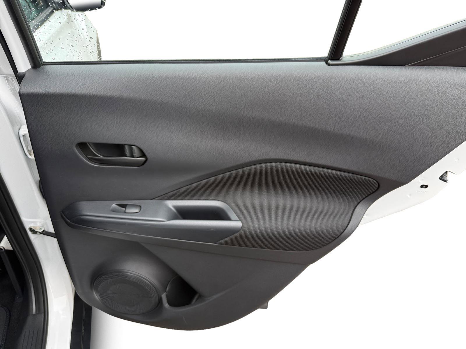 Used 2022 Nissan Kicks S image 22