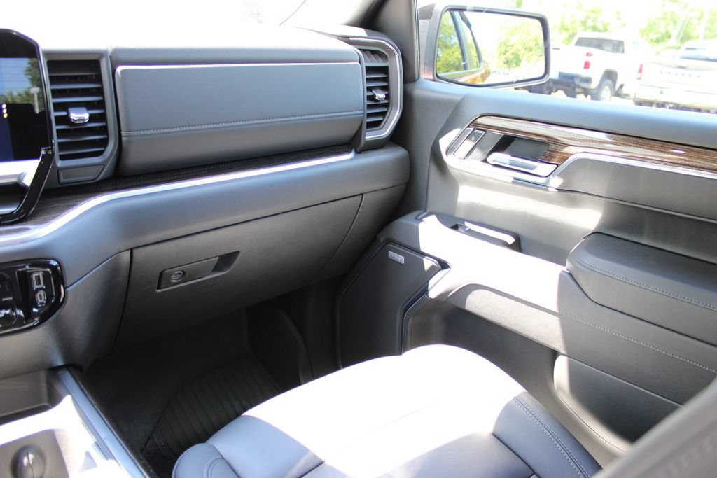 Certified 2025 Chevrolet Silverado 1500 LT Trail Boss w/ Convenience Package II AWD/4WD image 43