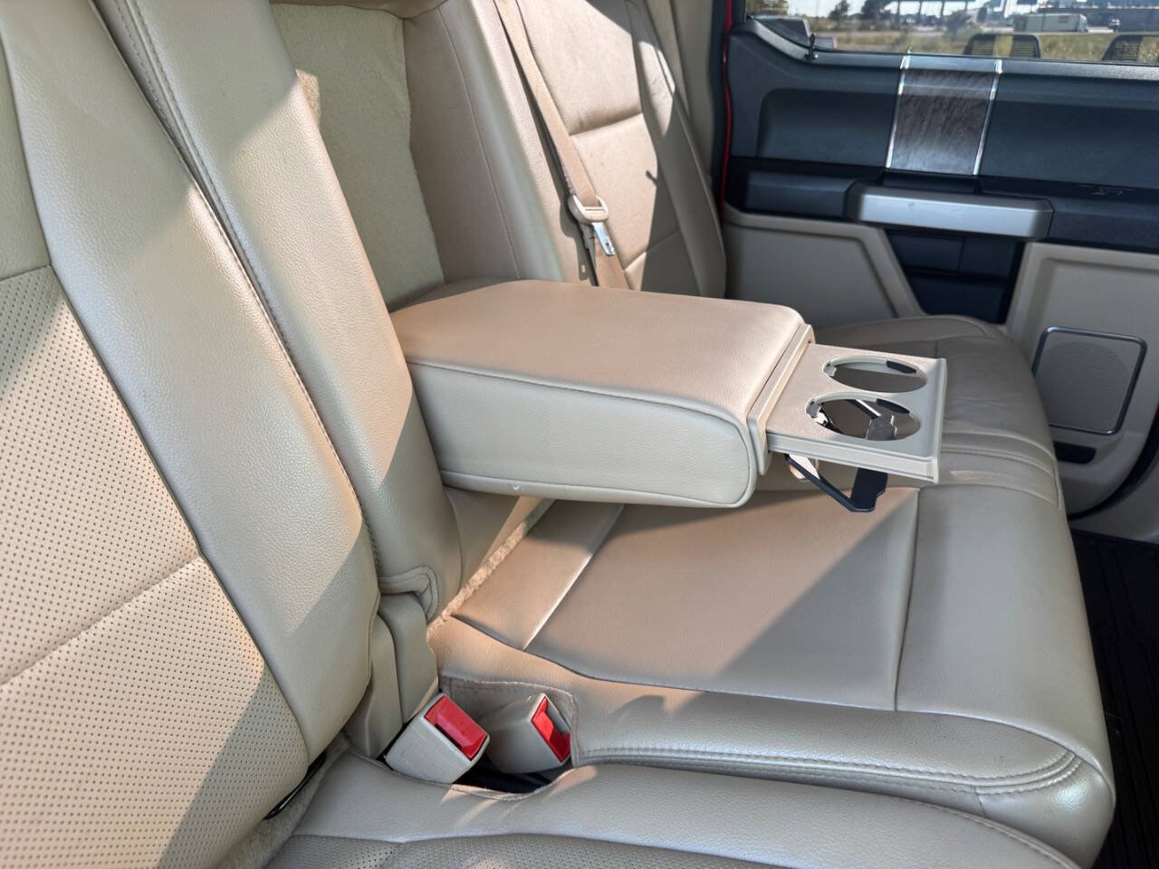 Used 2019 Ford F250 Lariat w/ Lariat Ultimate Package AWD/4WD image 45
