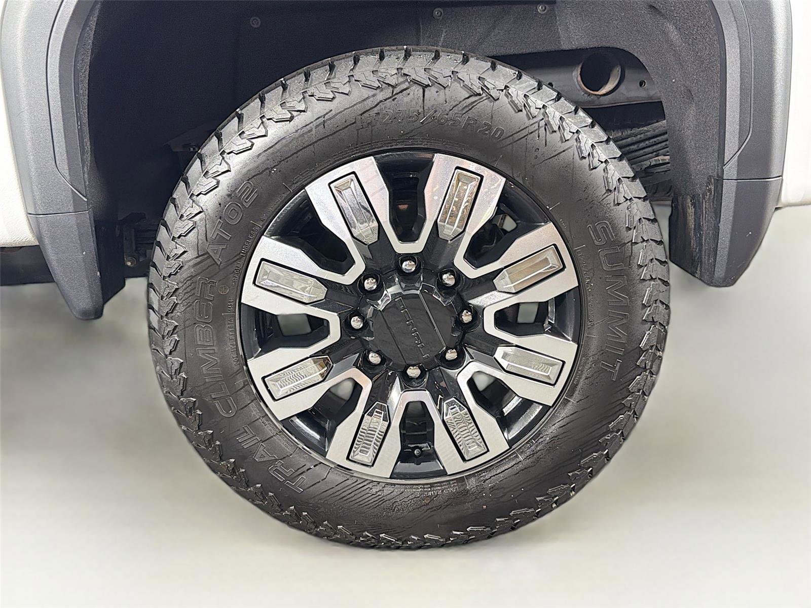 Used 2025 GMC Sierra 2500 SLE w/ SLE Value Package; AWD/4WD image 32