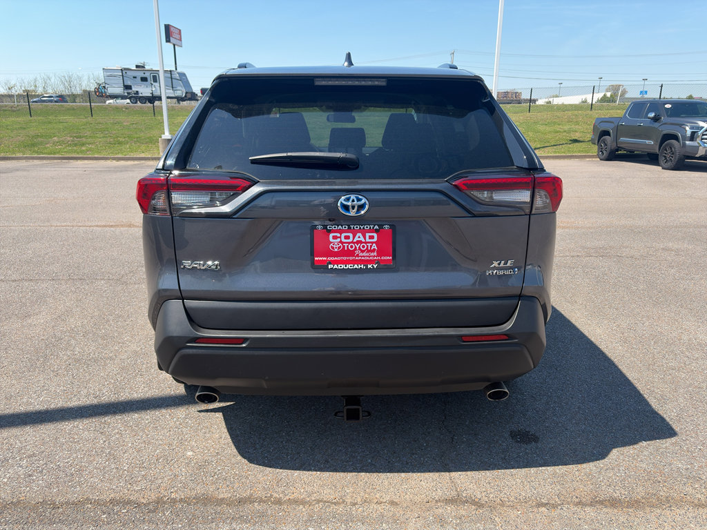 Used 2022 Toyota RAV4 XLE image 4