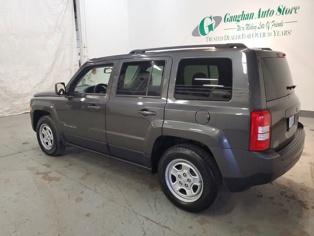 Used 2016 Jeep Patriot Sport w/ Power Value Group FWD image 4