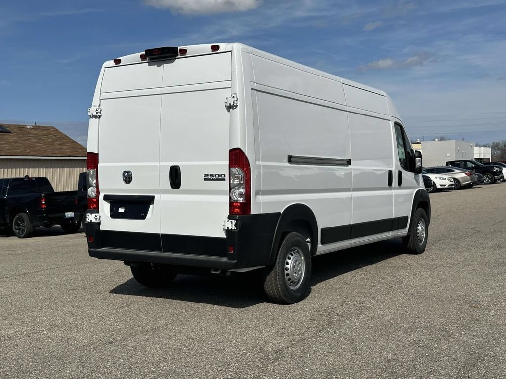 New 2026 RAM ProMaster 2500 w/ Convenience Group FWD image 3