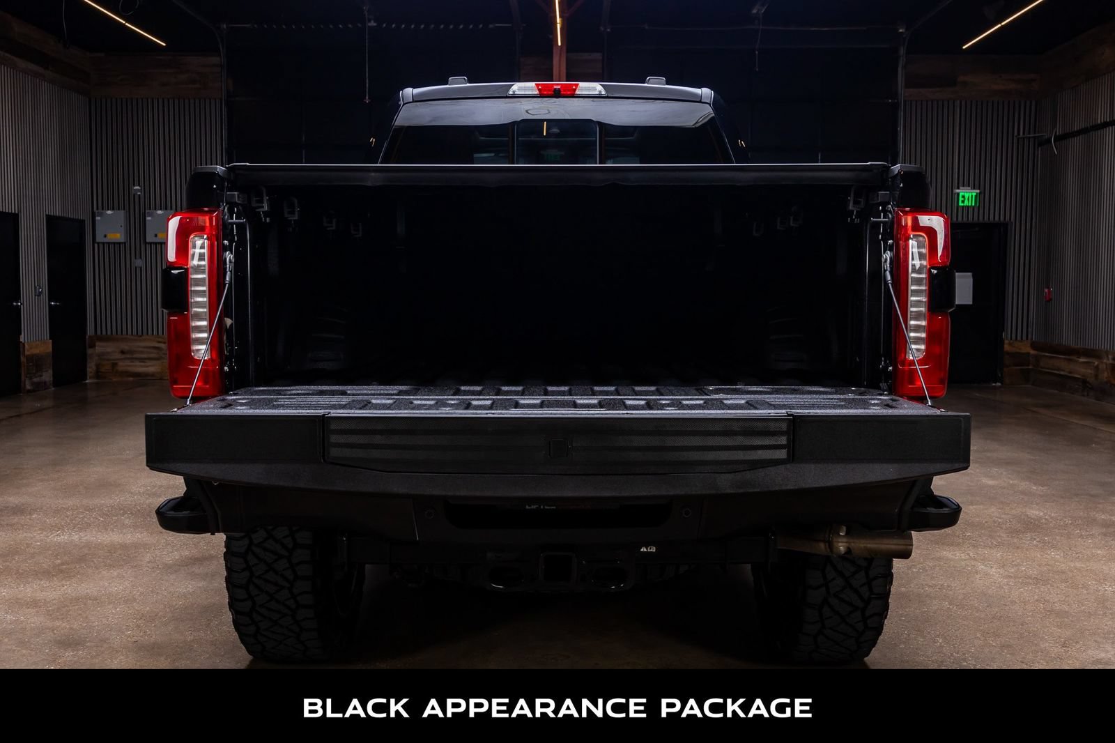 Used 2024 Ford F250 Lariat w/ Lariat Ultimate Package AWD/4WD image 9