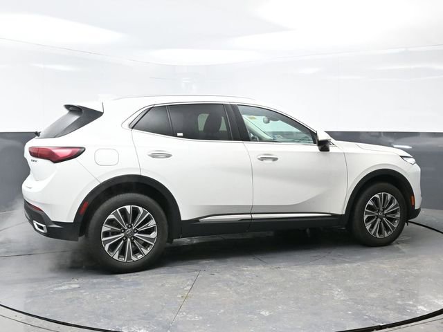 Used 2024 Buick Envision Preferred image 2