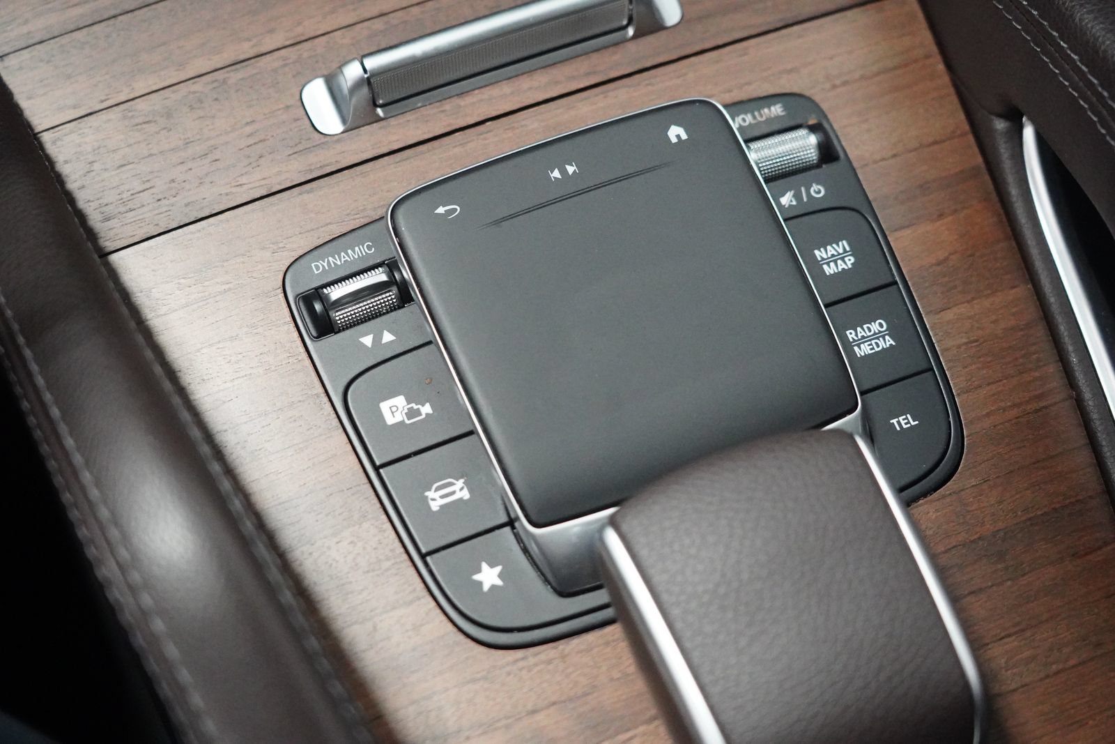 Certified 2023 Mercedes-Benz GLS 580 4MATIC image 27