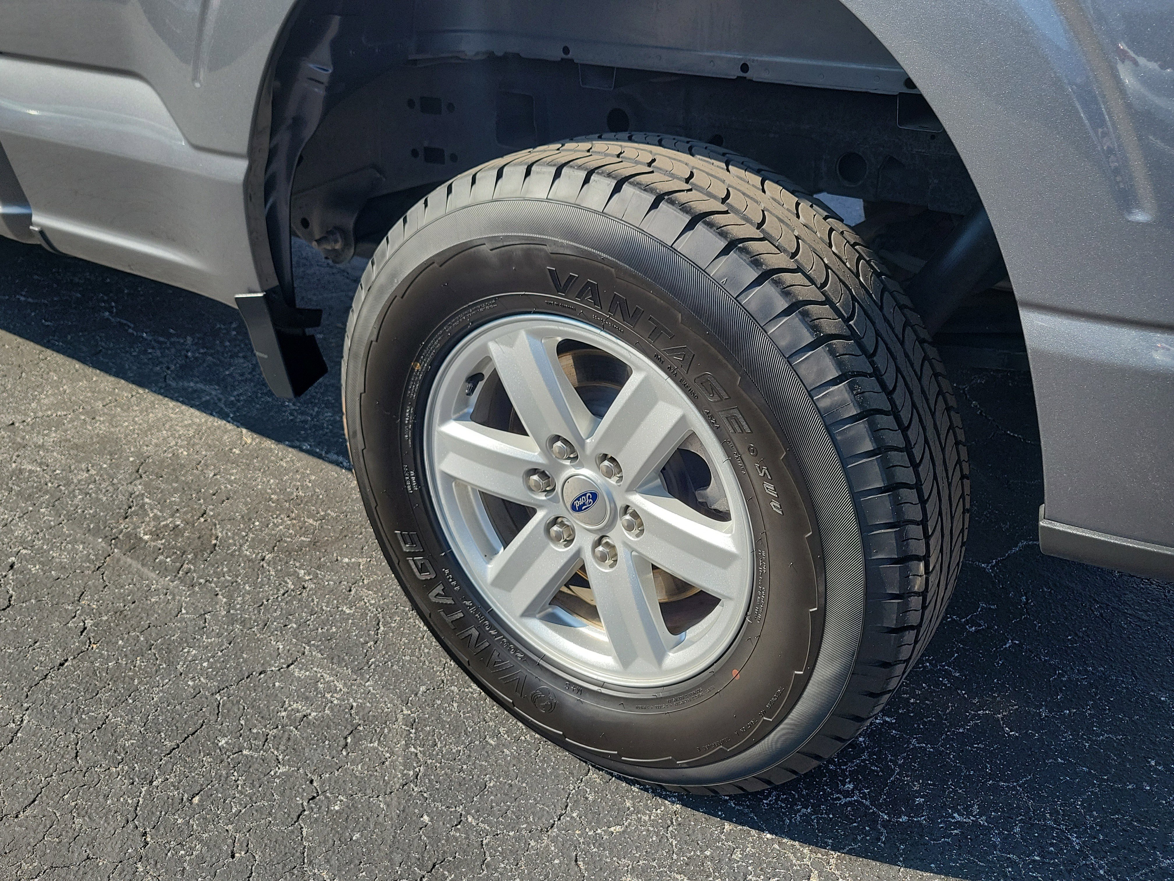 Used 2023 Ford F150 XLT w/ Equipment Group 301A Mid image 7