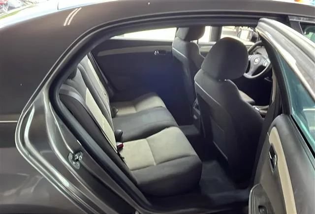 Used 2010 Chevrolet Malibu LS FWD image 5