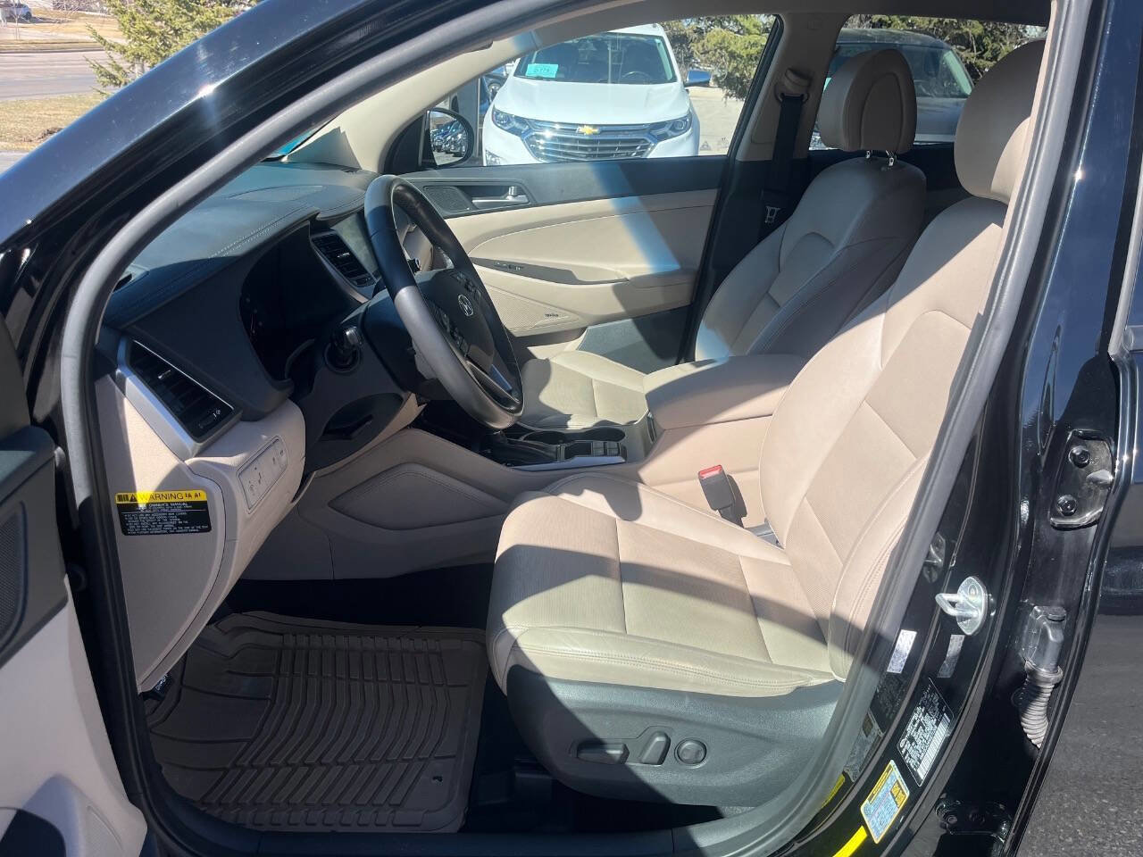 Used 2017 Hyundai Tucson Limited image 10