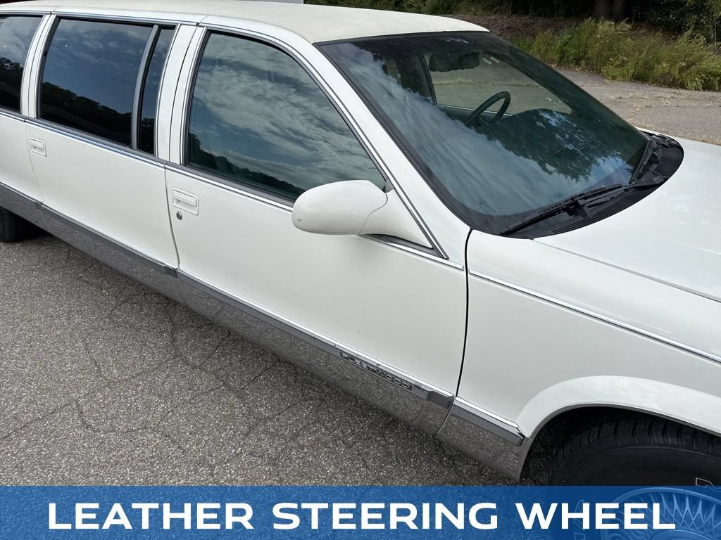 Used 1995 Cadillac Fleetwood Brougham RWD image 36