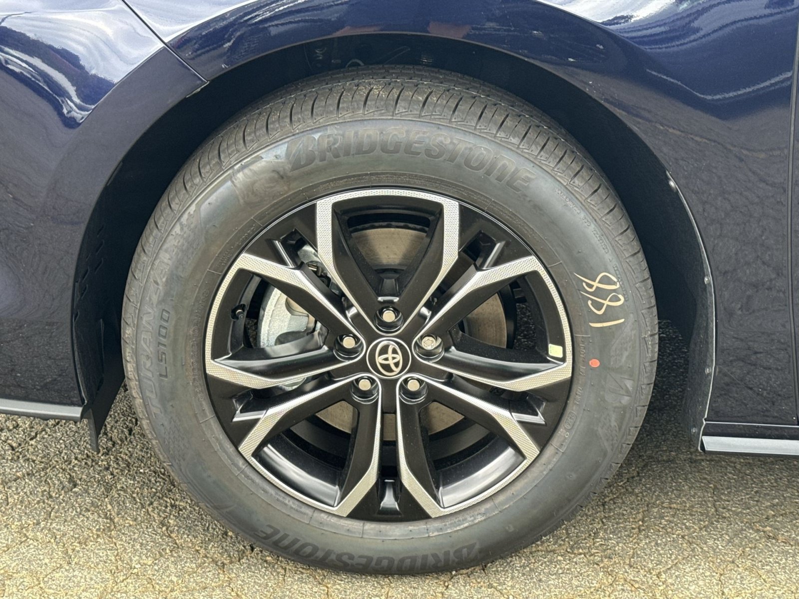New 2026 Toyota Sienna Platinum AWD/4WD image 20