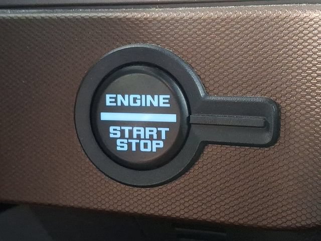 Used 2023 Ford Bronco Outer Banks AWD/4WD image 23
