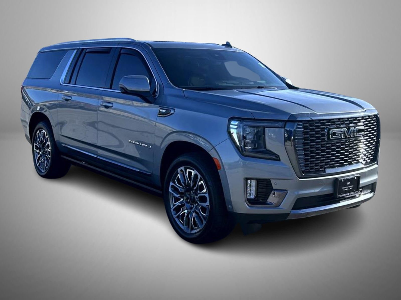 Used 2024 GMC Yukon XL Denali Ultimate image 3