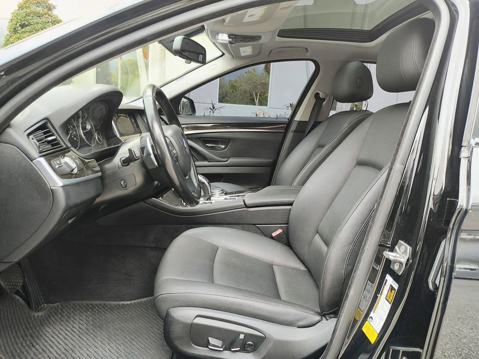 Used 2016 BMW 528i Sedan image 10