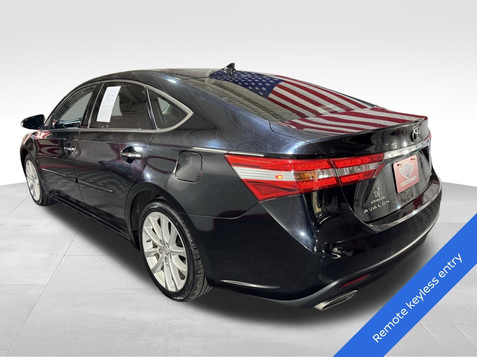 Used 2015 Toyota Avalon Limited image 6
