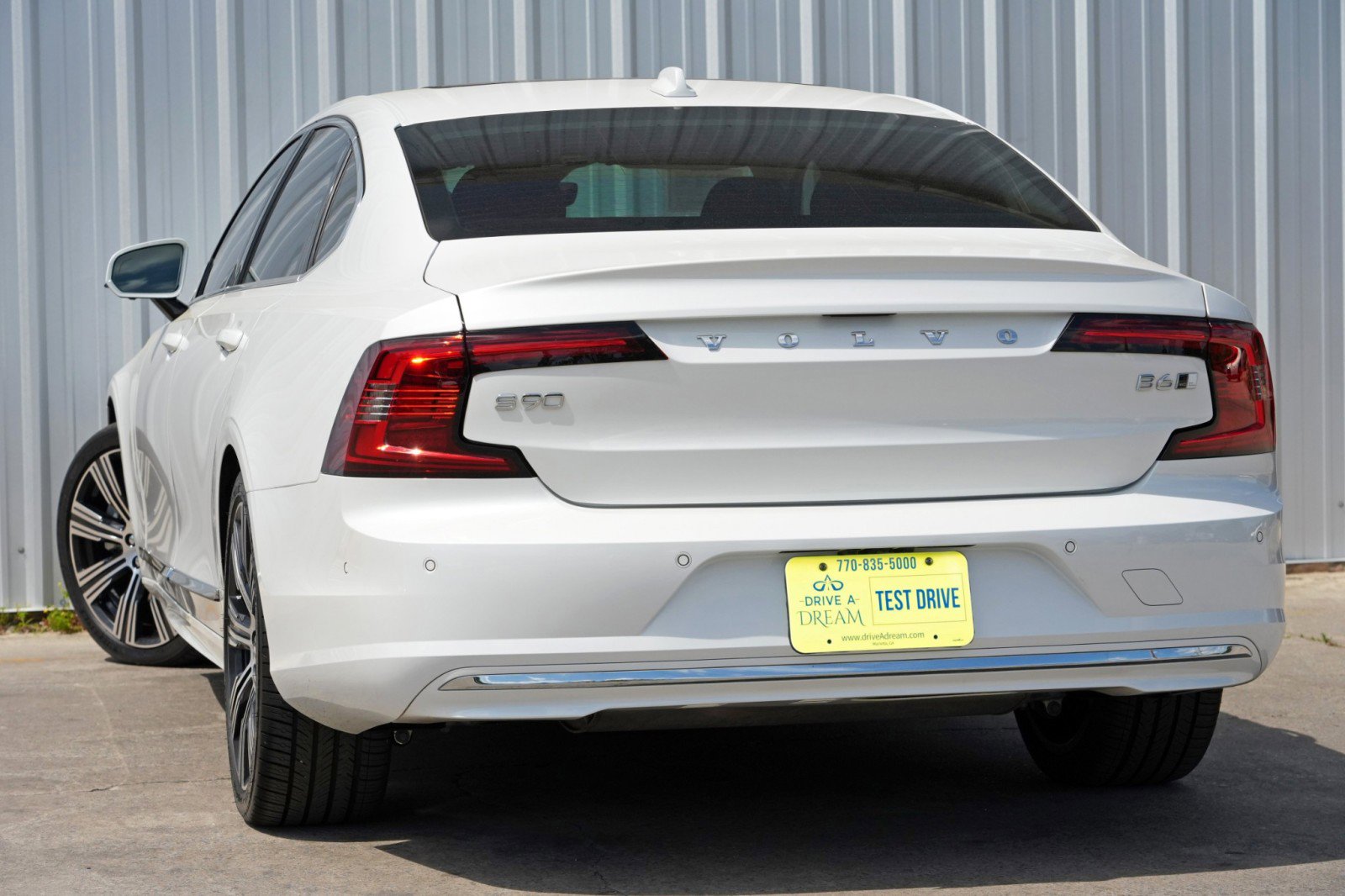 Used 2023 Volvo S90 B6 Plus w/ Protection Package Premier image 6