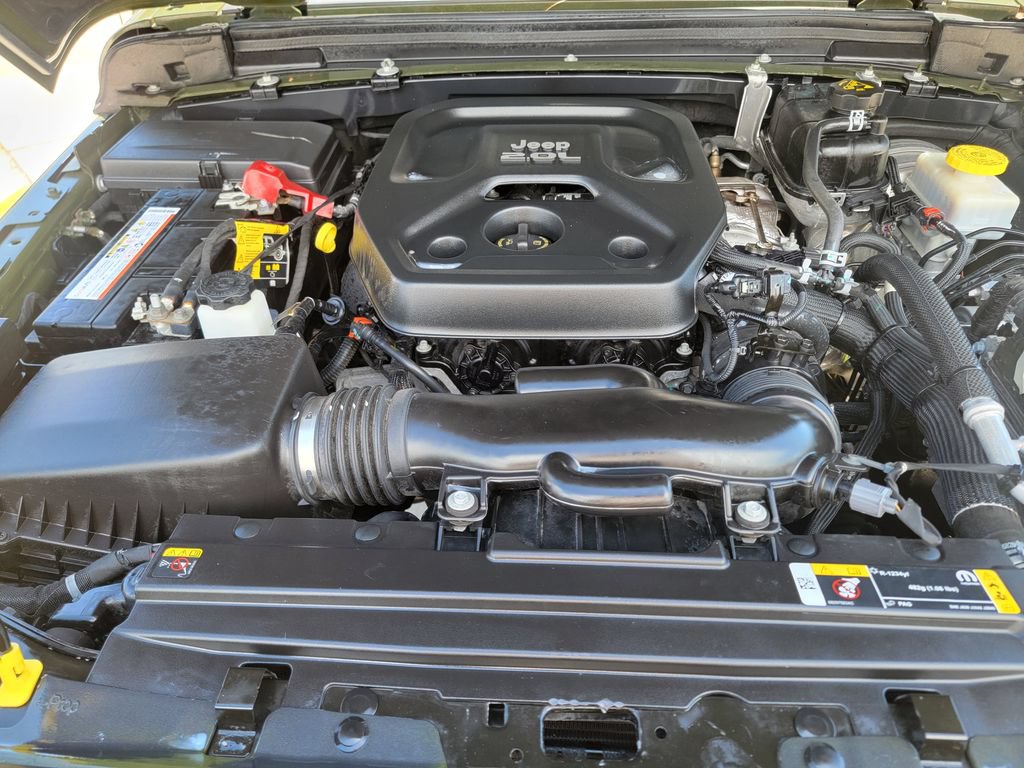 Used 2021 Jeep Wrangler Unlimited Sport AWD/4WD image 9