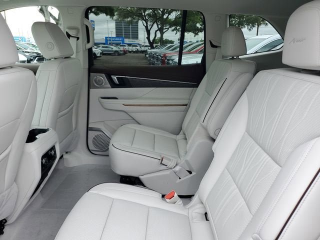 New 2026 Buick Enclave Avenir w/ Super Cruise Package AWD/4WD image 11
