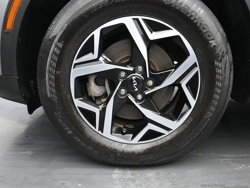 Used 2023 Kia Sportage LX image 10