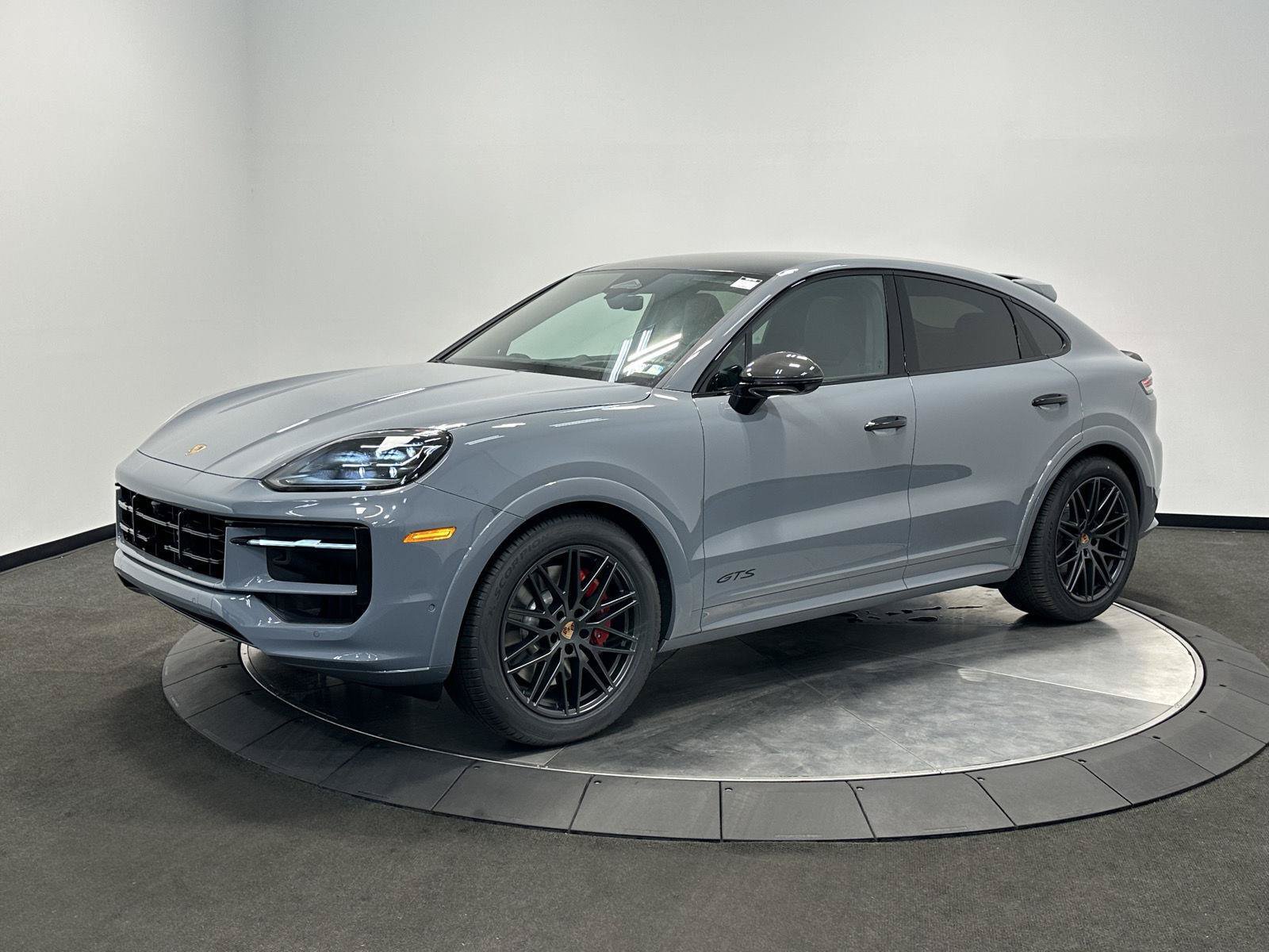 New 2026 Porsche Cayenne GTS AWD/4WD image 1