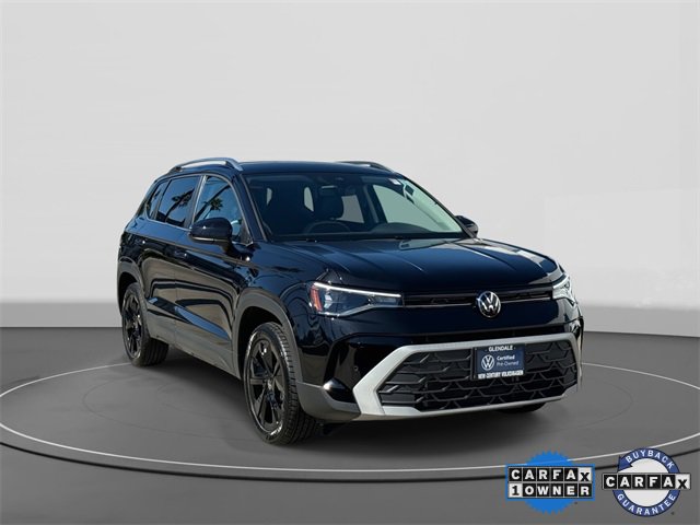 Certified 2025 Volkswagen Taos SE w/ Black Wheel Package