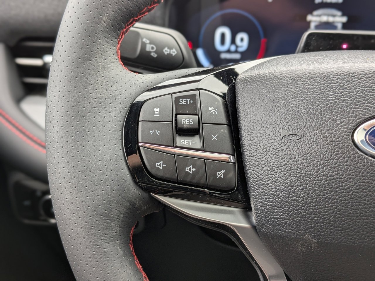 New 2026 Ford Explorer ST-Line w/ ST-Line Street Pack image 33