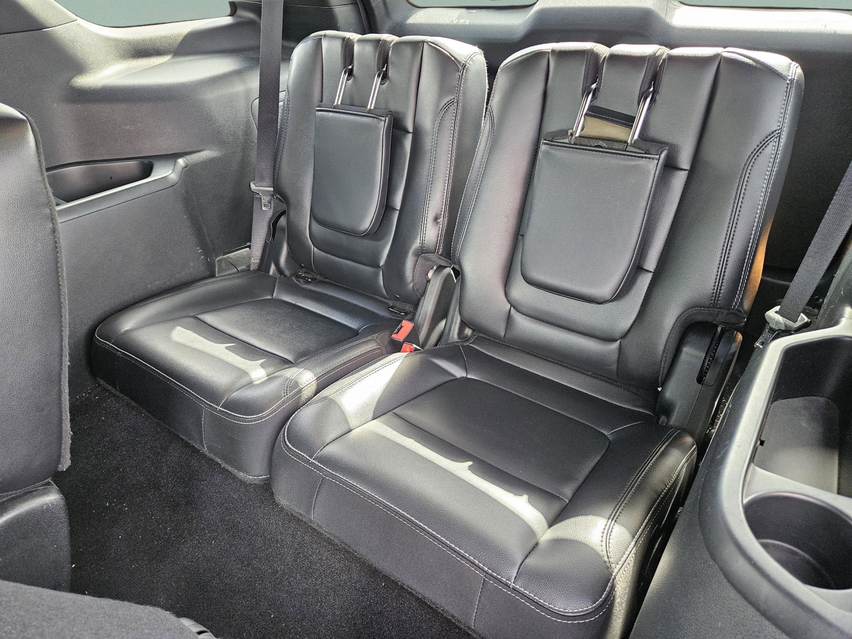 Used 2019 Ford Explorer Limited w/ Ford Safe & Smart Package FWD image 27