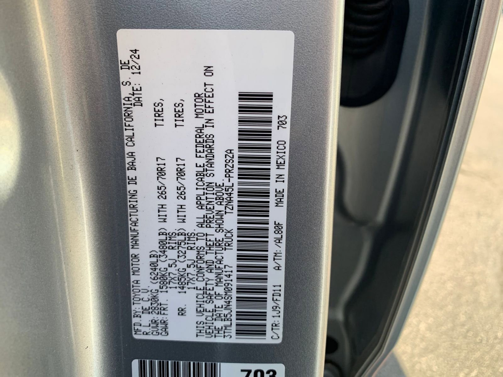 Used 2025 Toyota Tacoma TRD Off-Road image 28