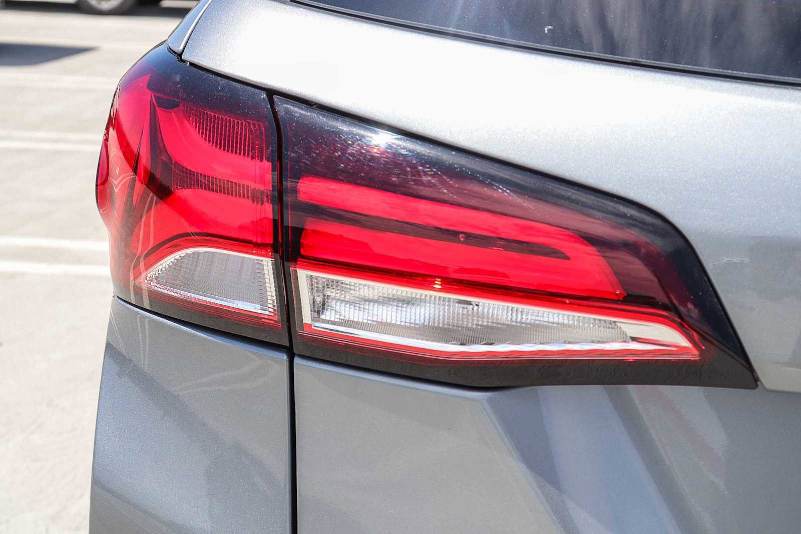 Used 2023 Chevrolet Equinox RS image 7