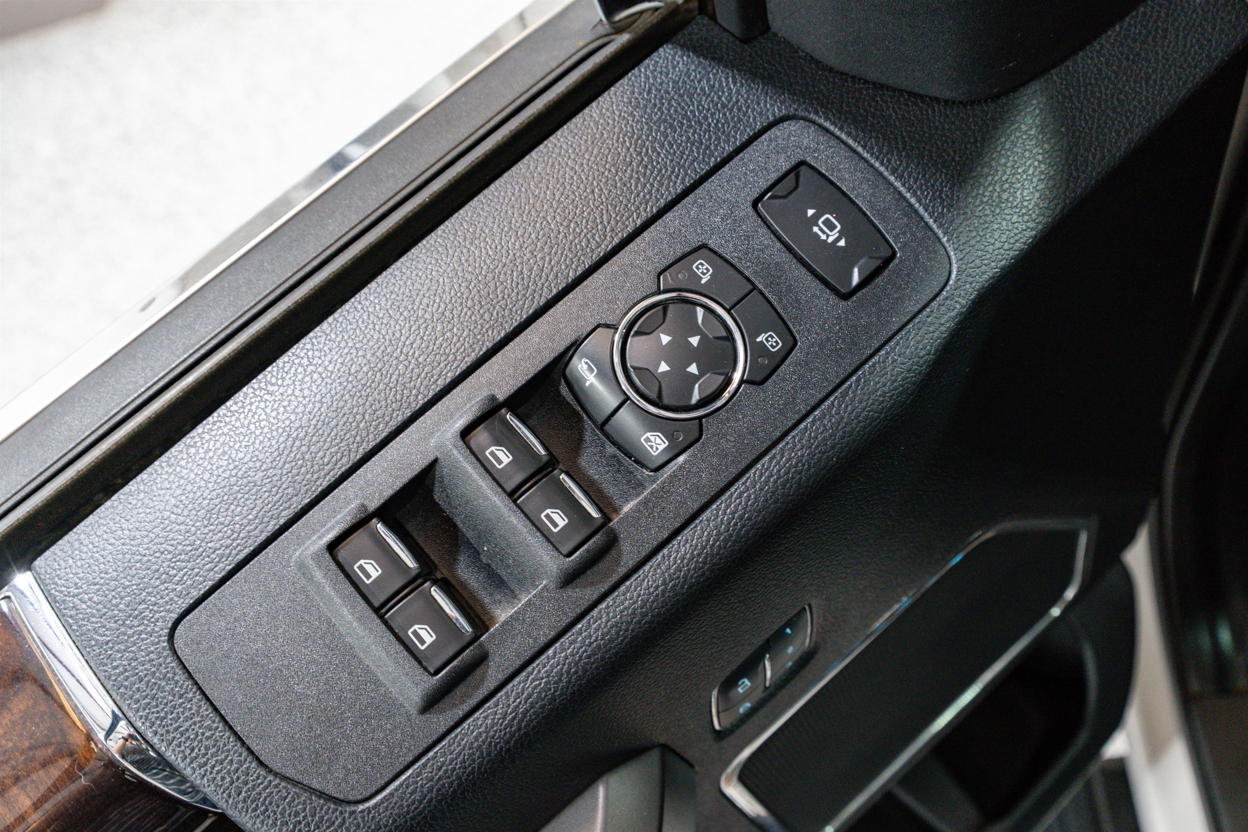 Used 2017 Ford F350 Platinum w/ Platinum Ultimate Package image 21