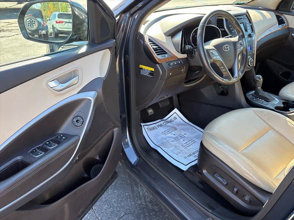 Used 2014 Hyundai Santa Fe GLS FWD image 18