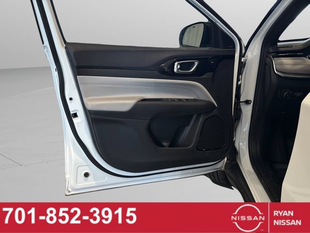 Used 2024 Jeep Compass Limited AWD/4WD image 33