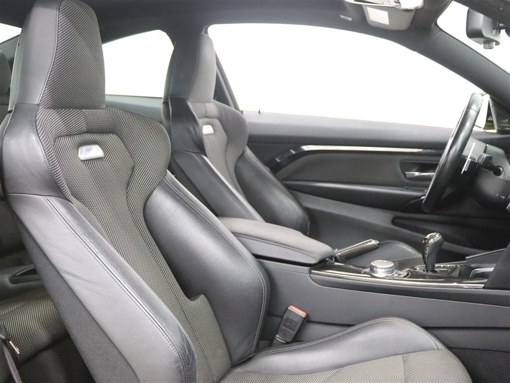 Used 2017 BMW M4 Coupe RWD image 35