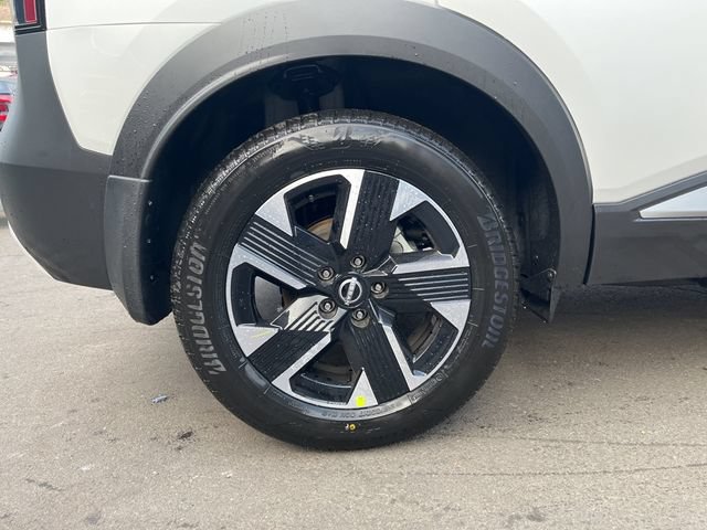 New 2026 Nissan Kicks SV w/ SV Premium Package AWD/4WD image 10