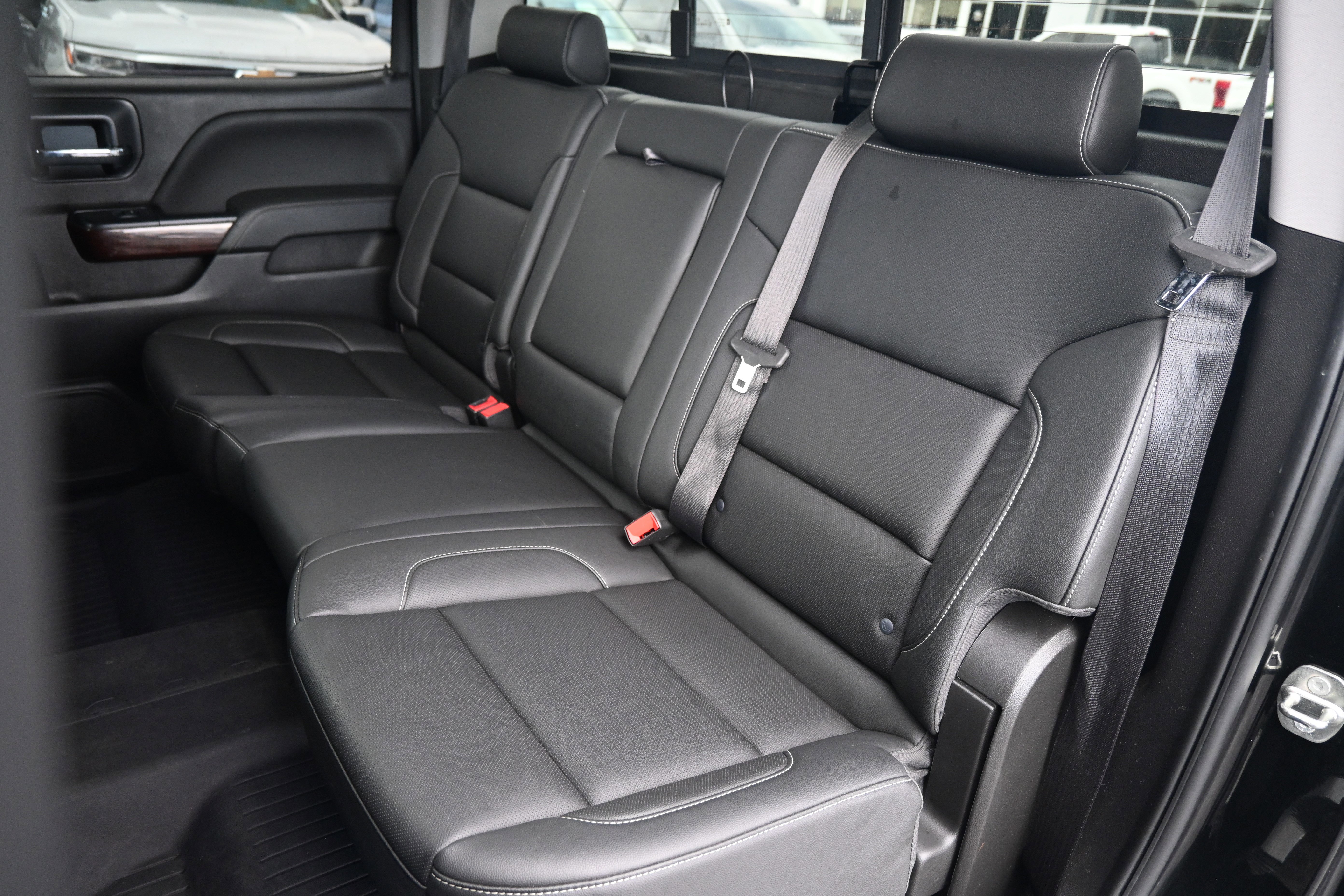 Used 2018 GMC Sierra 1500 SLT image 11