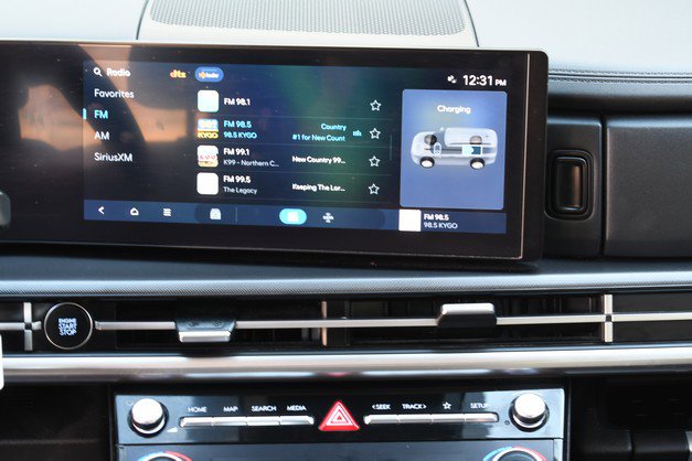 Used 2025 Hyundai Santa Fe SEL image 19