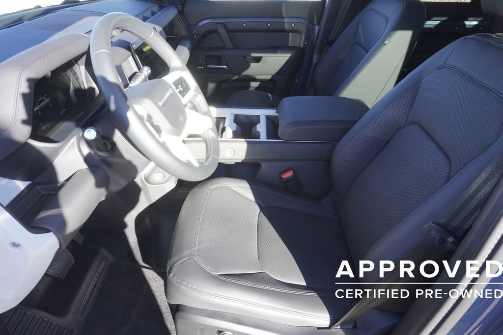 Used 2025 Land Rover Defender 110 S image 19
