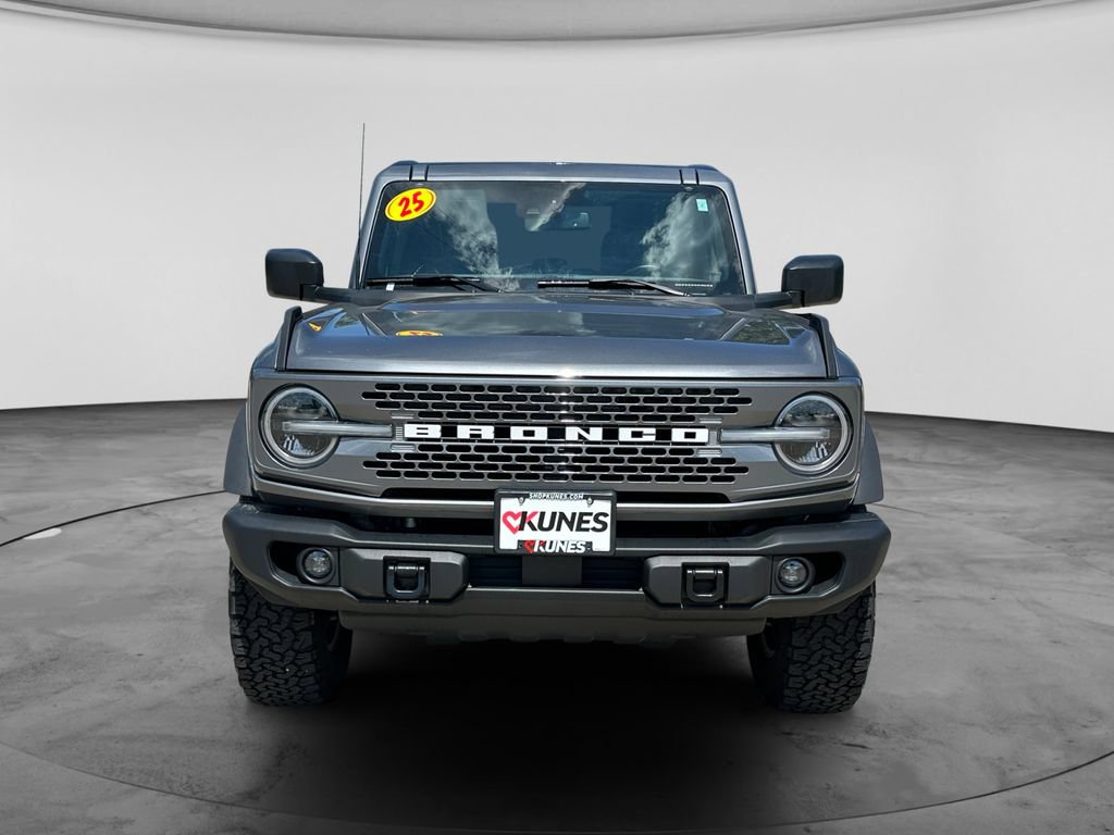 Used 2025 Ford Bronco Badlands AWD/4WD image 2