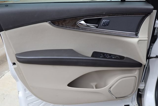 Used 2016 Lincoln MKX Reserve w/ Climate Package FWD image 20